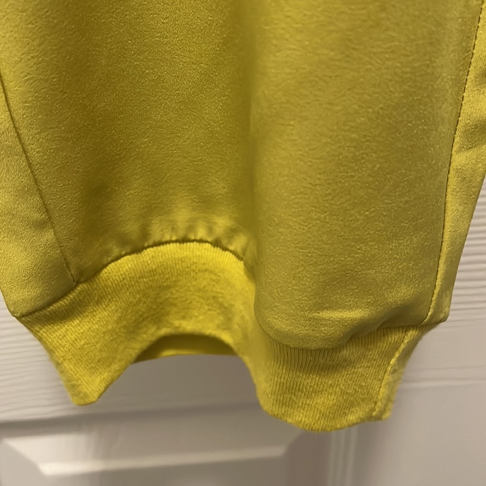 Women’s Pants - Picture 4 of 6